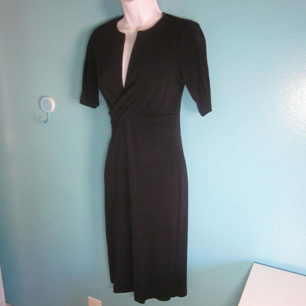 Diane Von Furstenberg Black Fitted Twist Front Dress Marked Size 6  Fits XS